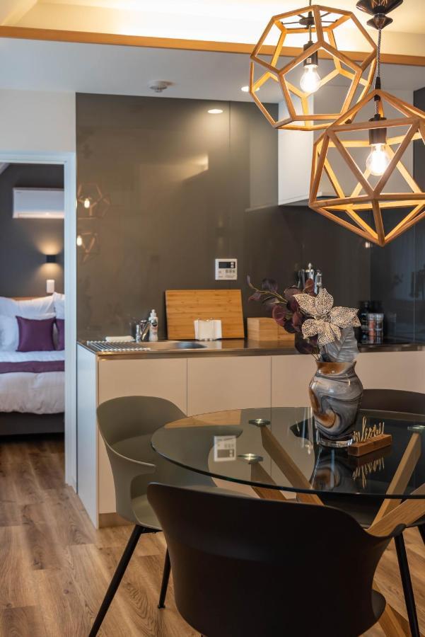 Alla Scuderia Bijou Suites โอซาก้า ภายนอก รูปภาพ